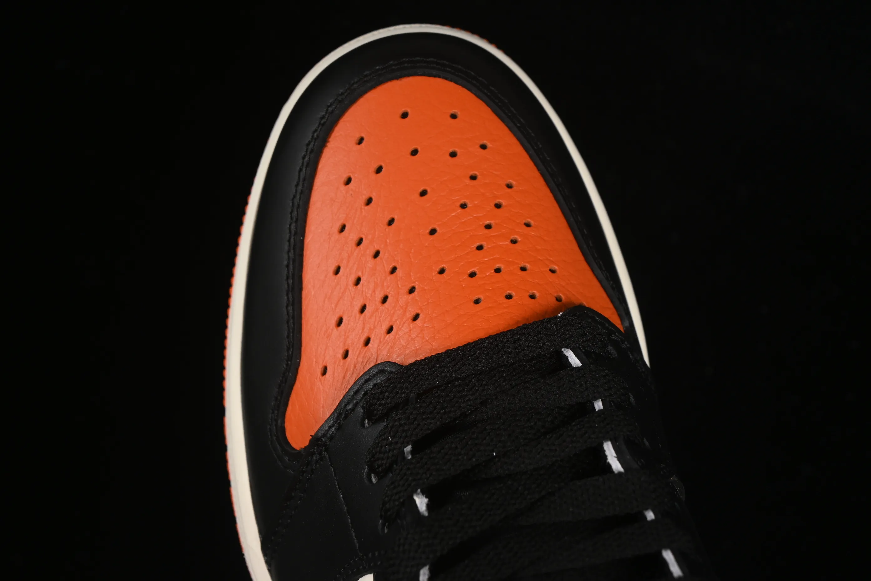 All Categories Air Jordan Jordan Series Basketball Shoes Air Jordan 1 High Air Jordan 1 High OG "Shattered Backboard" AJ1 Joe 1 New Shattered DZ5485-008